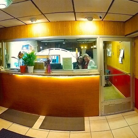 Beltway Motel And Suites Halethorpe Экстерьер фото